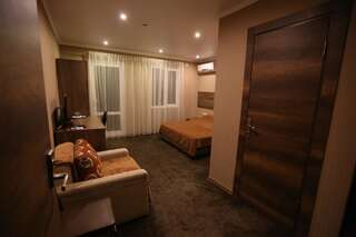 Отель Бутик Отель «Аимара» Гагра Двухместный номер с 1 кроватью и балконом-10